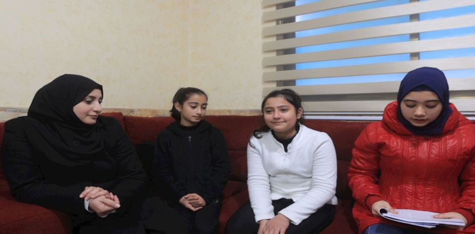 Noor and her daughters